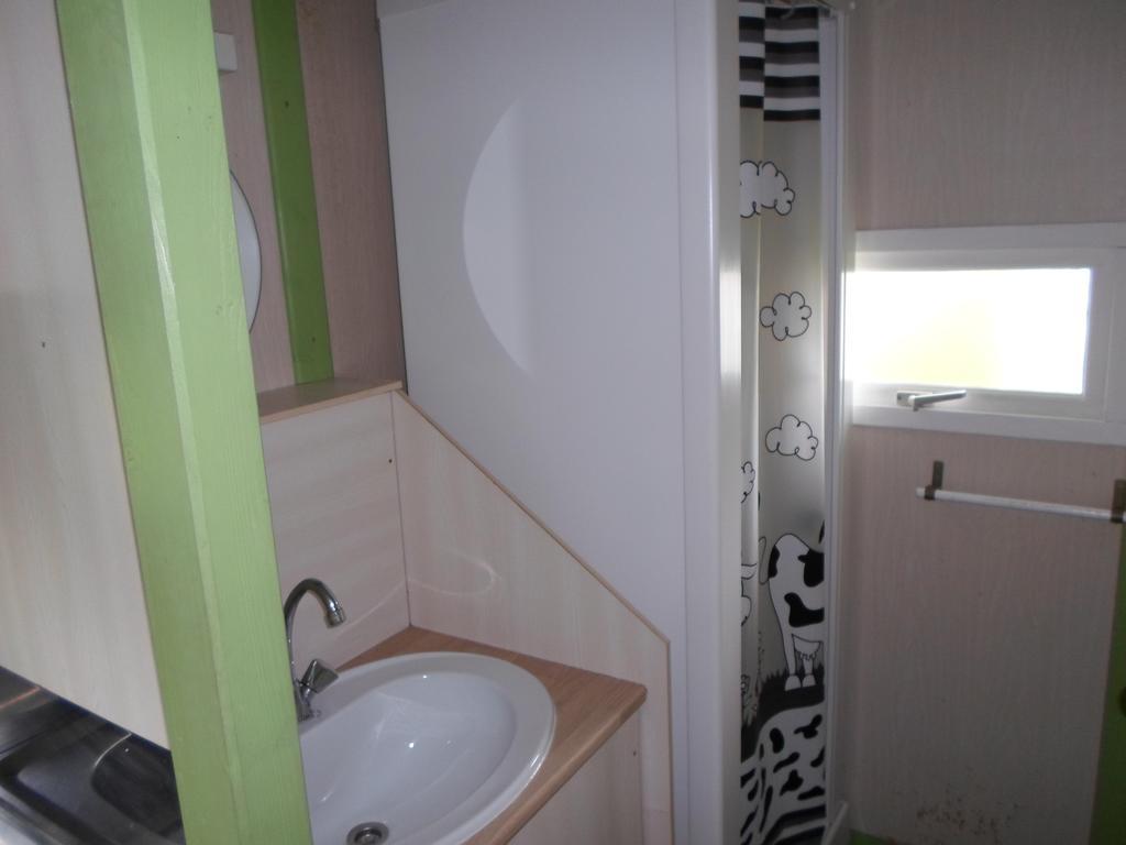Camping Les Pinasses La Chapelle  Room photo