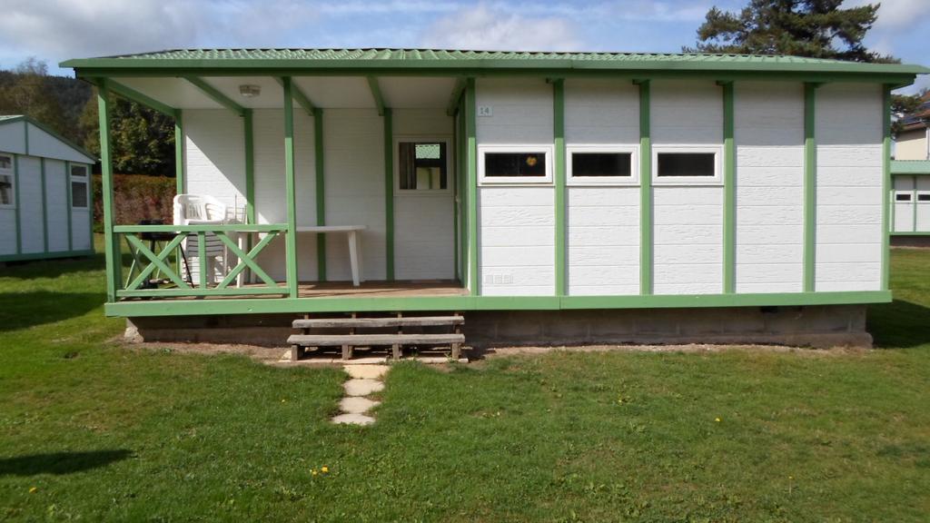 Camping Les Pinasses La Chapelle  Exterior photo